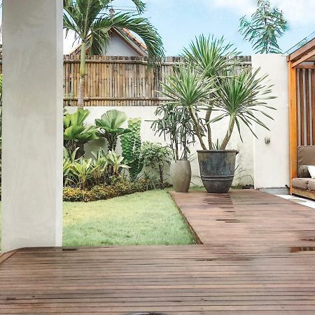 Suites Infinity & Beyond Seminyak  Luaran gambar