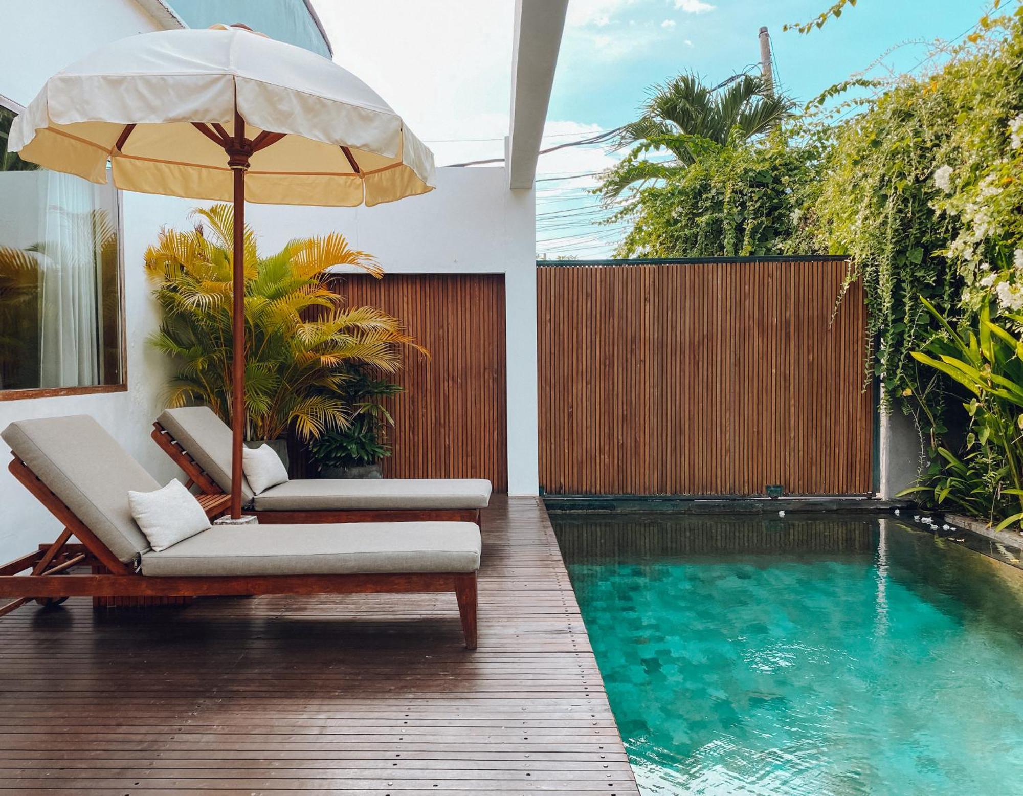 Suites Infinity & Beyond Seminyak  Luaran gambar