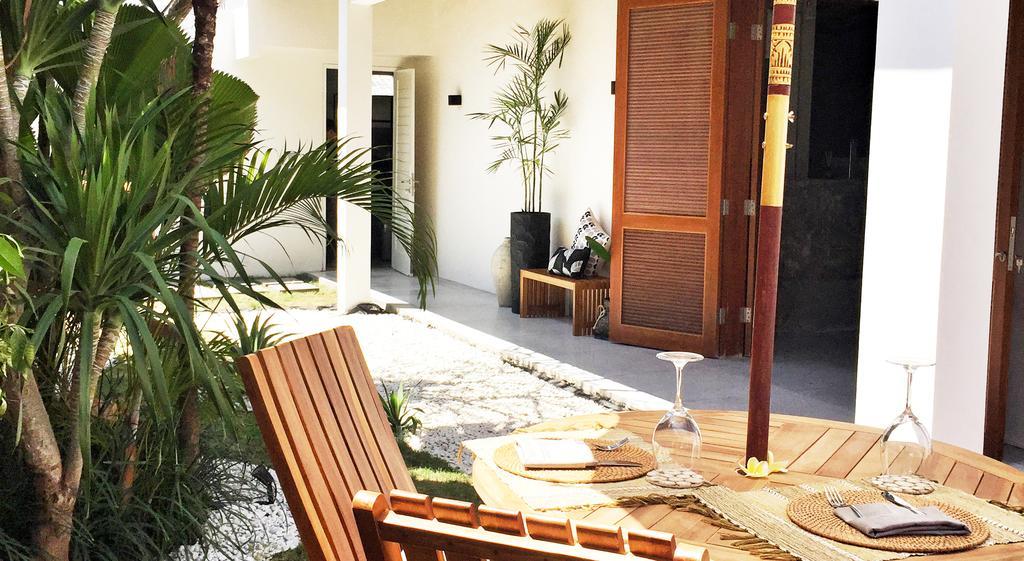 Suites Infinity & Beyond Seminyak  Luaran gambar