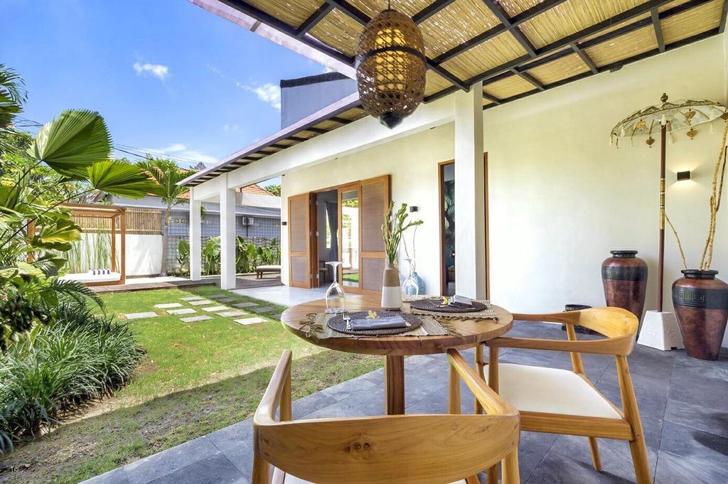 Suites Infinity & Beyond Seminyak  Luaran gambar