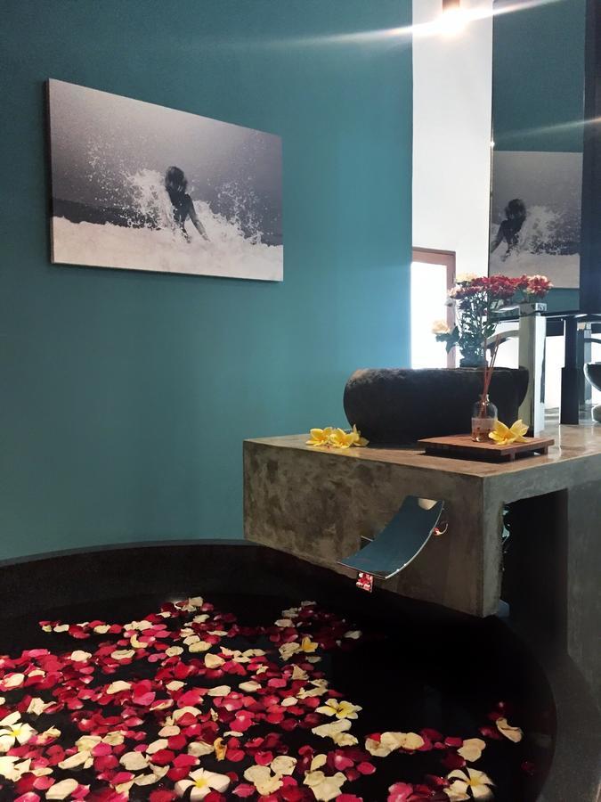 Suites Infinity & Beyond Seminyak  Luaran gambar