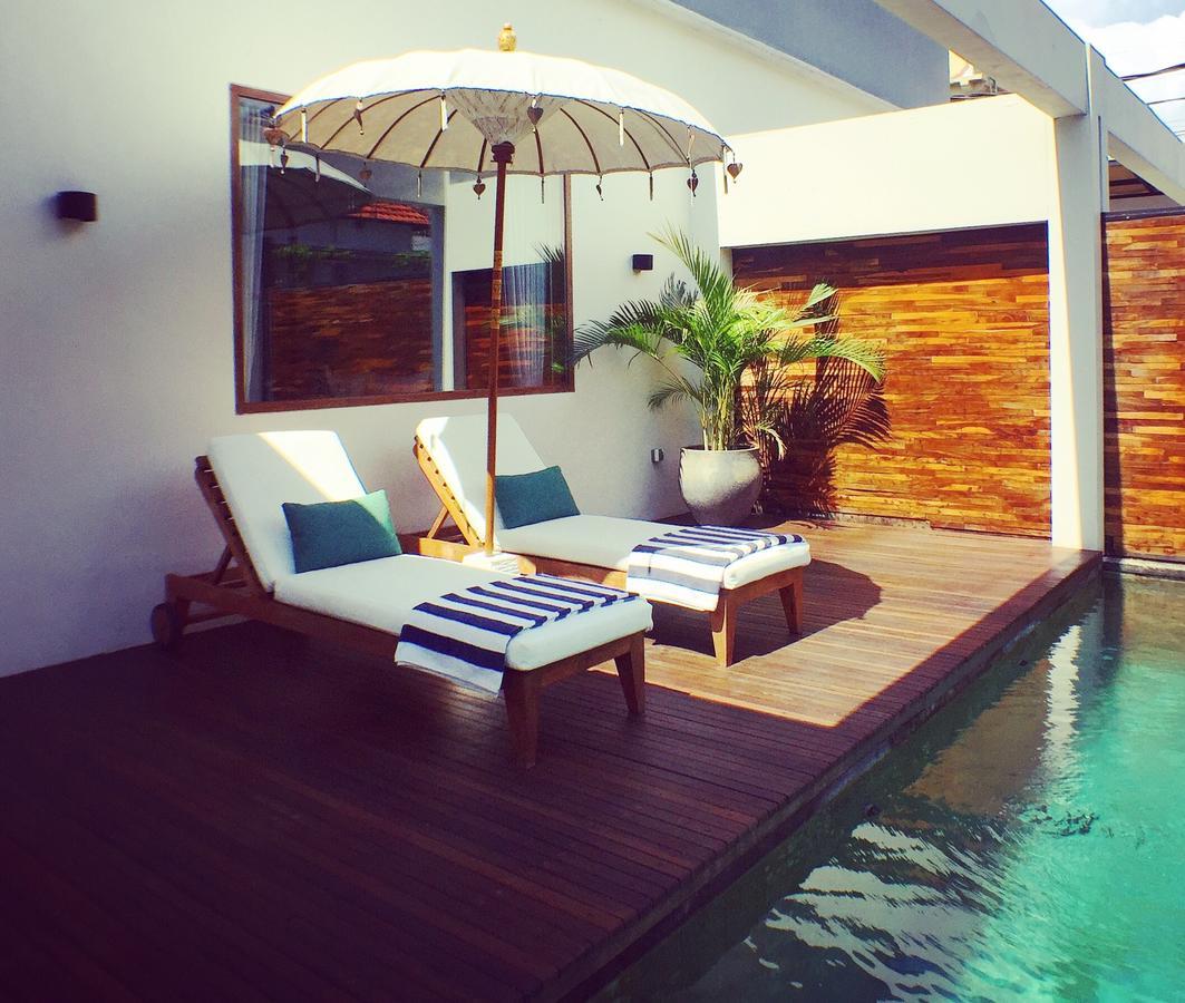 Suites Infinity & Beyond Seminyak  Luaran gambar