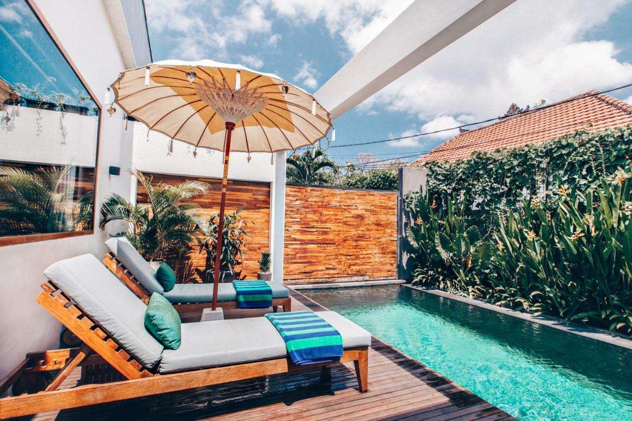 Suites Infinity & Beyond Seminyak  Luaran gambar