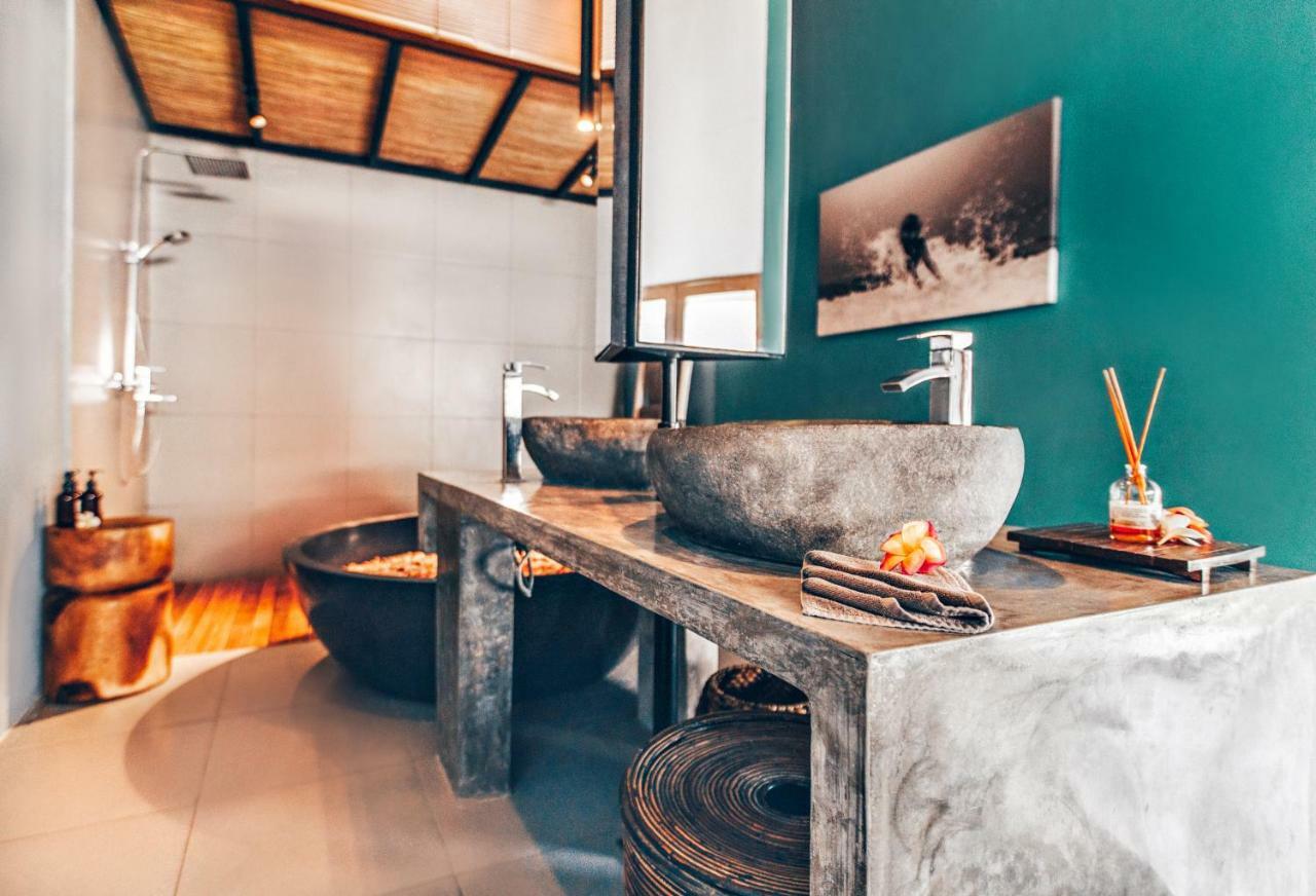 Suites Infinity & Beyond Seminyak  Luaran gambar