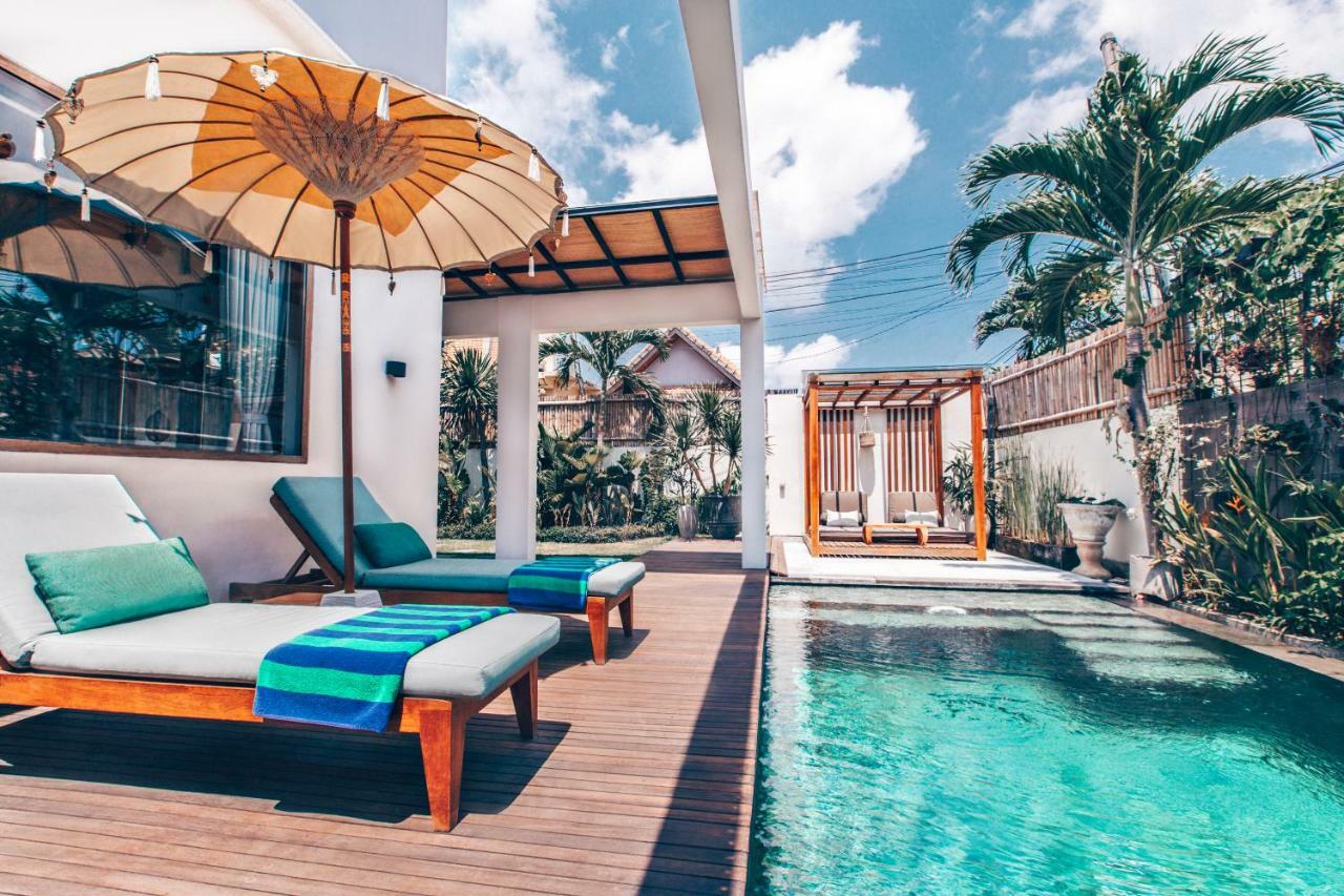 Suites Infinity & Beyond Seminyak  Luaran gambar